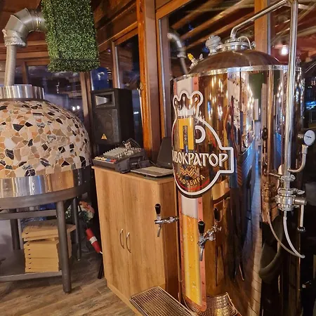 Family Kedara Burgas