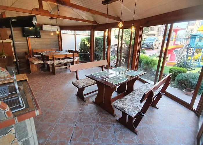 Family Kedara 2* Бургас