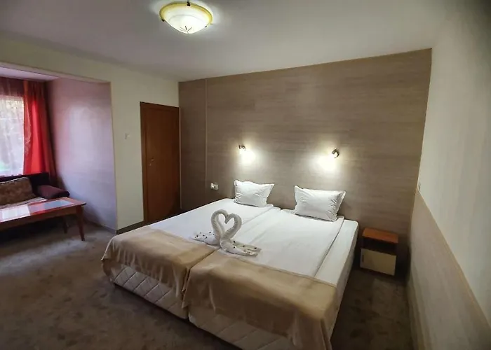 Family Kedara Хотел Бургас