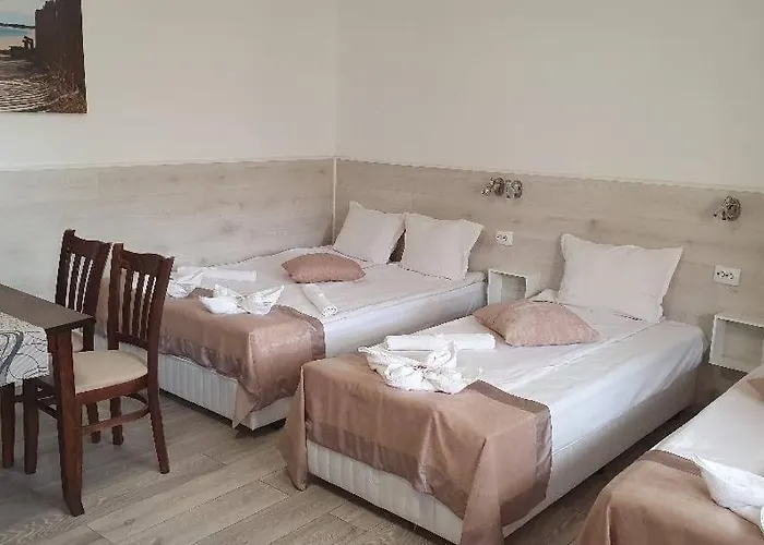 Family Kedara Burgas