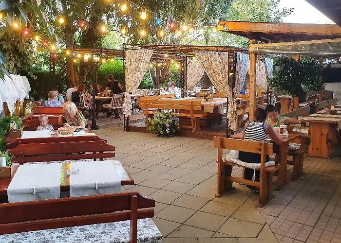 Family Kedara Хотел 2*