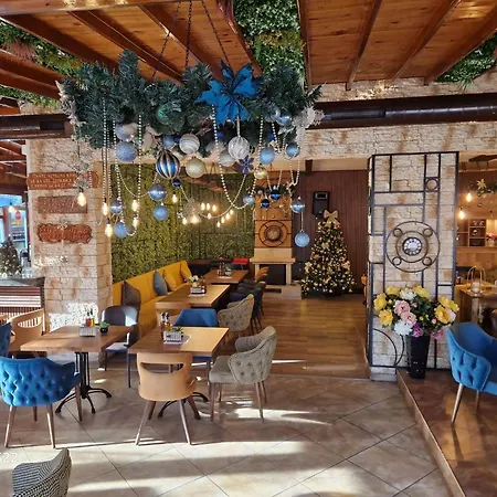 فندق Family Kedara 2*