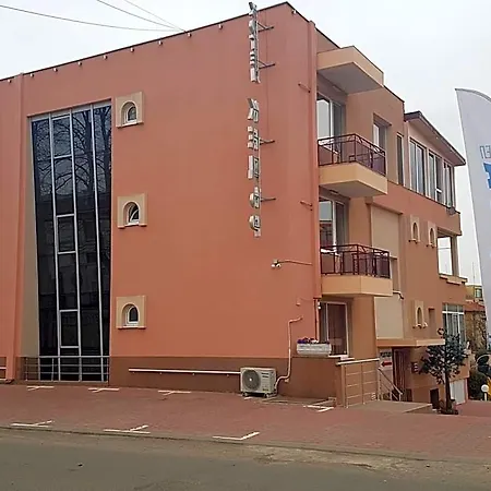 Hotel Family Kedara